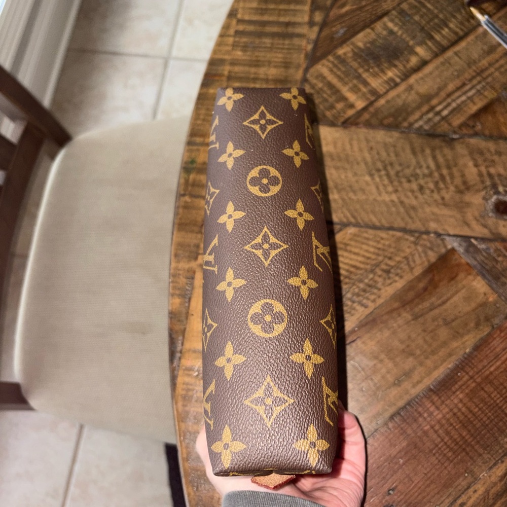 Louis Vuitton Monogram Clutch in Brown and Gold - Picture 6 of 14